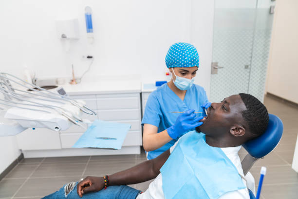 Best Weekend Emergency Dentist in Cloverdale, CA